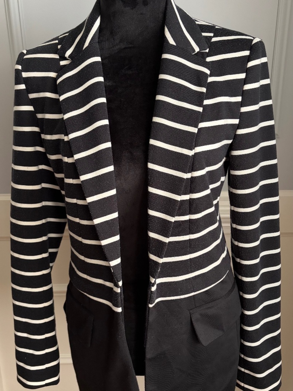 Women's Balzer Size 4. Black and White stripes
